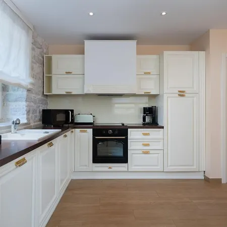 Torresana Villa Tar-Vabriga