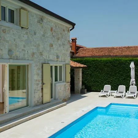 Torresana Villa Tar-Vabriga