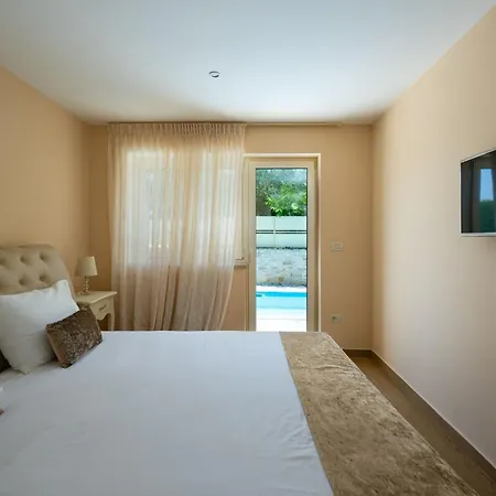 Torresana Villa *